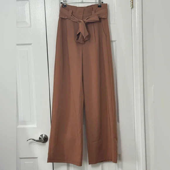 Petal & Pup
Kieran Tie Waist Wide - Picture 7 of 10